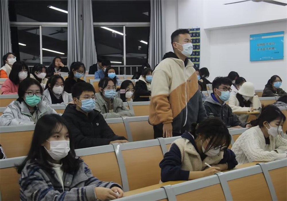 足球比分预测